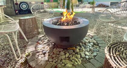 Vintage Glamper Oasis in Downtown Dover, walk to downtown and Henry Law Park