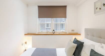 Lovely 2-bed House in Knightsbridge Central London