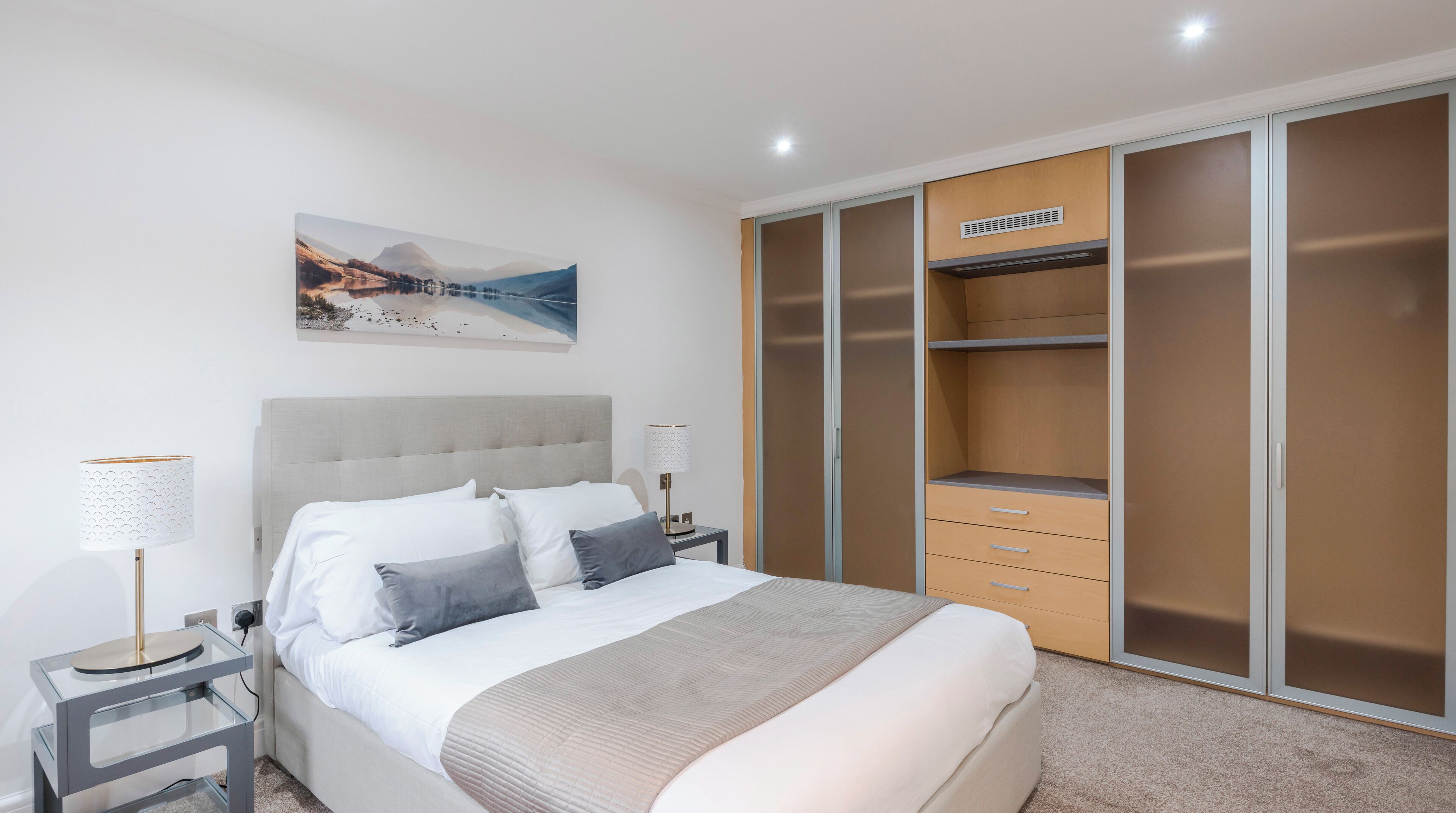Casa | 2 camere, ferro/asse da stiro, Wi-Fi gratuito, lenzuola