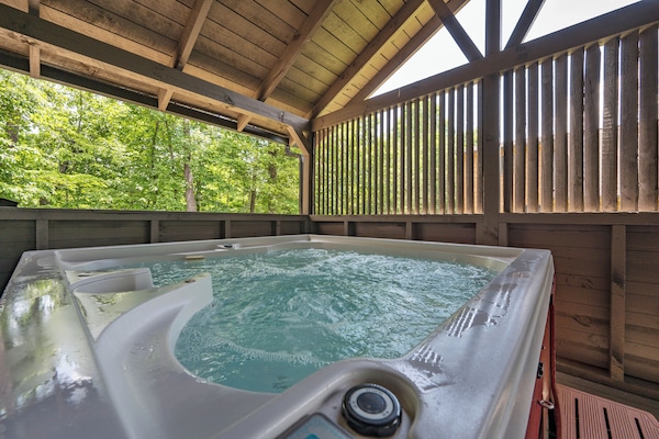 Tina de hidromasaje al aire libre