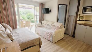 1 chambre, lit parapluie, Wi-Fi, draps fournis