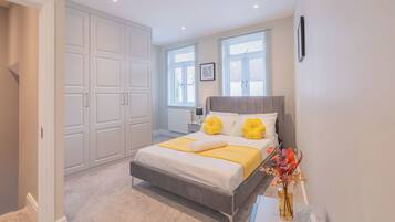 House | 3 bedrooms, iron/ironing board, free WiFi, bed sheets