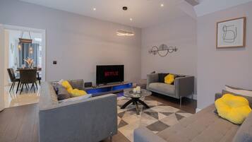 House | Living area | TV