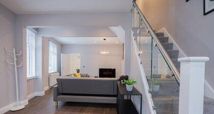 Stunning 3 Bedroom House-tottenham Stadium-parking