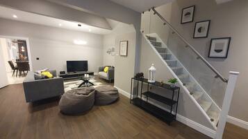 House | Living area | TV