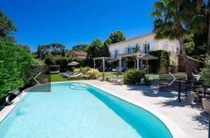 Piscine extérieure, piscine chauffée