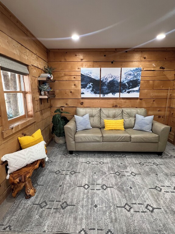 Hidden Gem & Cozy Cabin Retreat: Two Homes, Same Property - 스프링필드