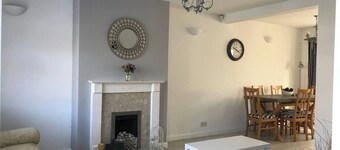 Immaculate 2-bed House in Coventry