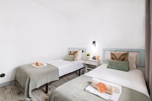 3 bedrooms, iron/ironing board, free WiFi - Modern apartment near beach in Carvoeiro (Carvoeiro)