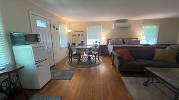 智能电视、壁炉