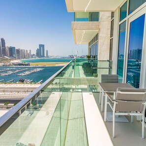 2 bedrooms - Sunrise Bay Tower 1 - 708 2BD (Dubai)