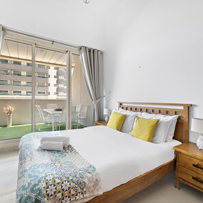 Apartment - Dream Tower 1 - 910 1BD (Dubai)