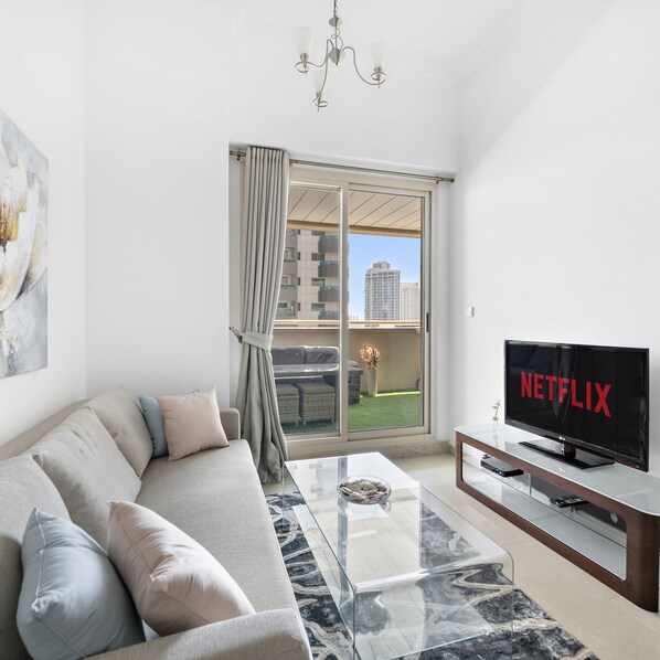 Apartment - Dream Tower 1 - 910 1BD (Dubai)