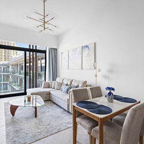 Room - Oxford 212 - 515 1BD (Dubai)