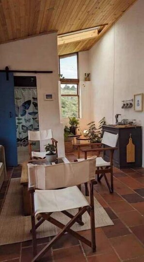 Dining - Casa Abrigo (Vereda Canavita)