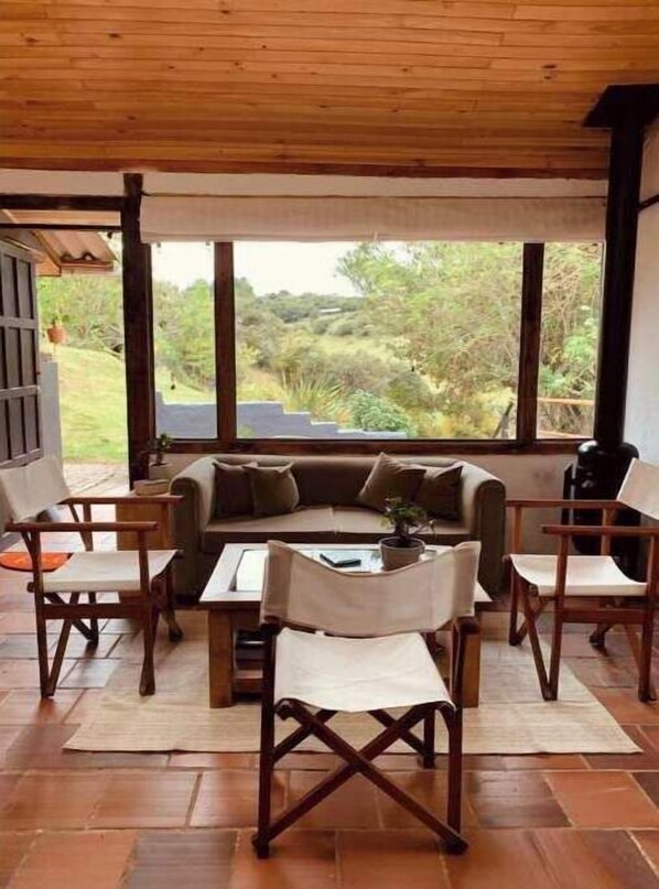 Living area - Casa Abrigo (Vereda Canavita)