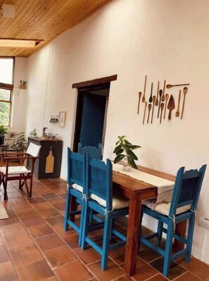 Dining - Casa Abrigo (Vereda Canavita)