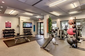 Fitness facility - Wonderful Apt Crystal City with Gym (Arlington)