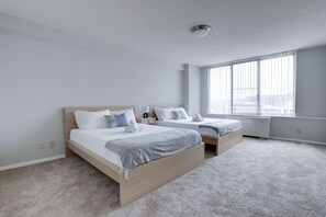 Comfort Apartment, 3 Bedrooms, City View | 3 bedrooms, premium bedding, desk, blackout drapes - Wonderful Apt Crystal City with Gym (Arlington)