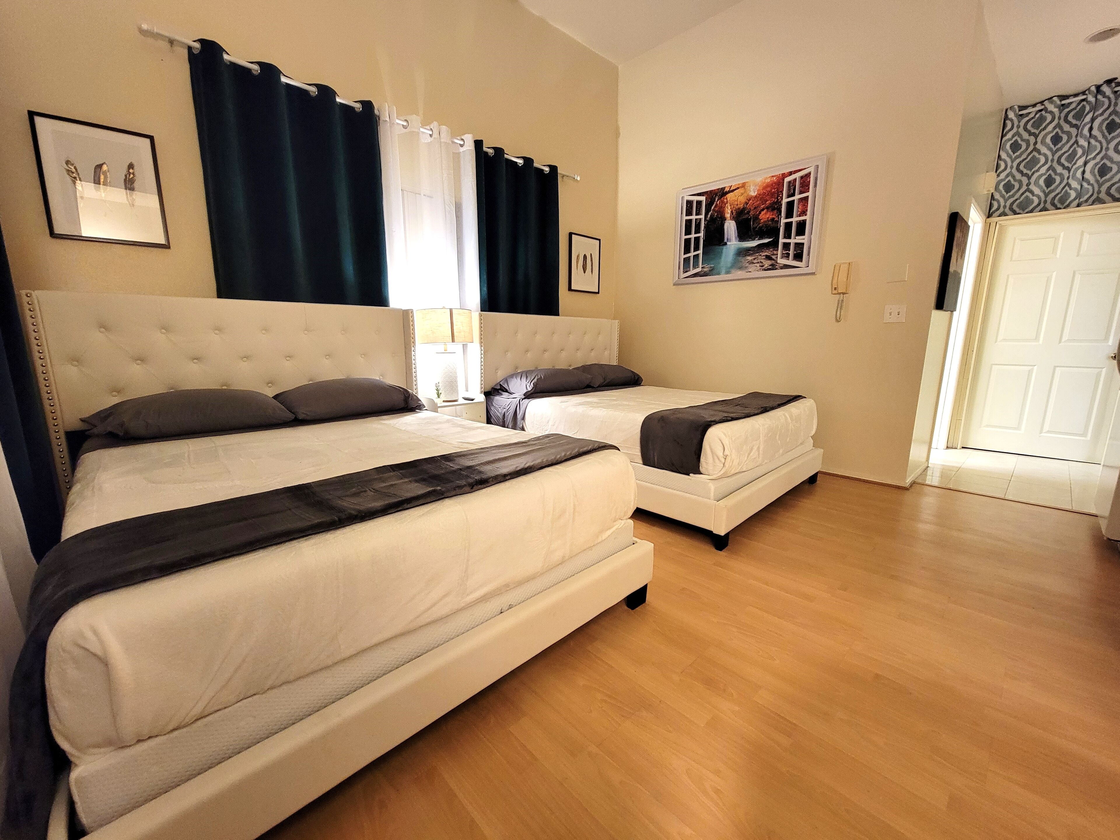 1 bedroom, desk, iron/ironing board, WiFi