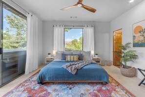 4 多间卧室、办公桌、熨斗/熨衣板、旅行婴儿床