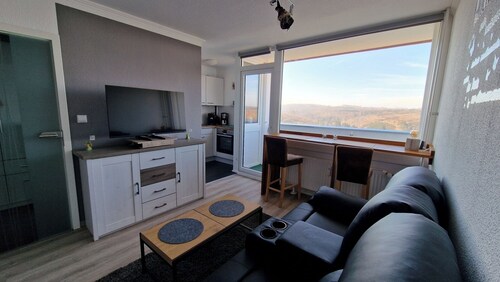 Schöne Ferienwohnung mit Bergblick