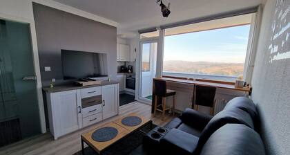 Schöne Ferienwohnung mit Bergblick