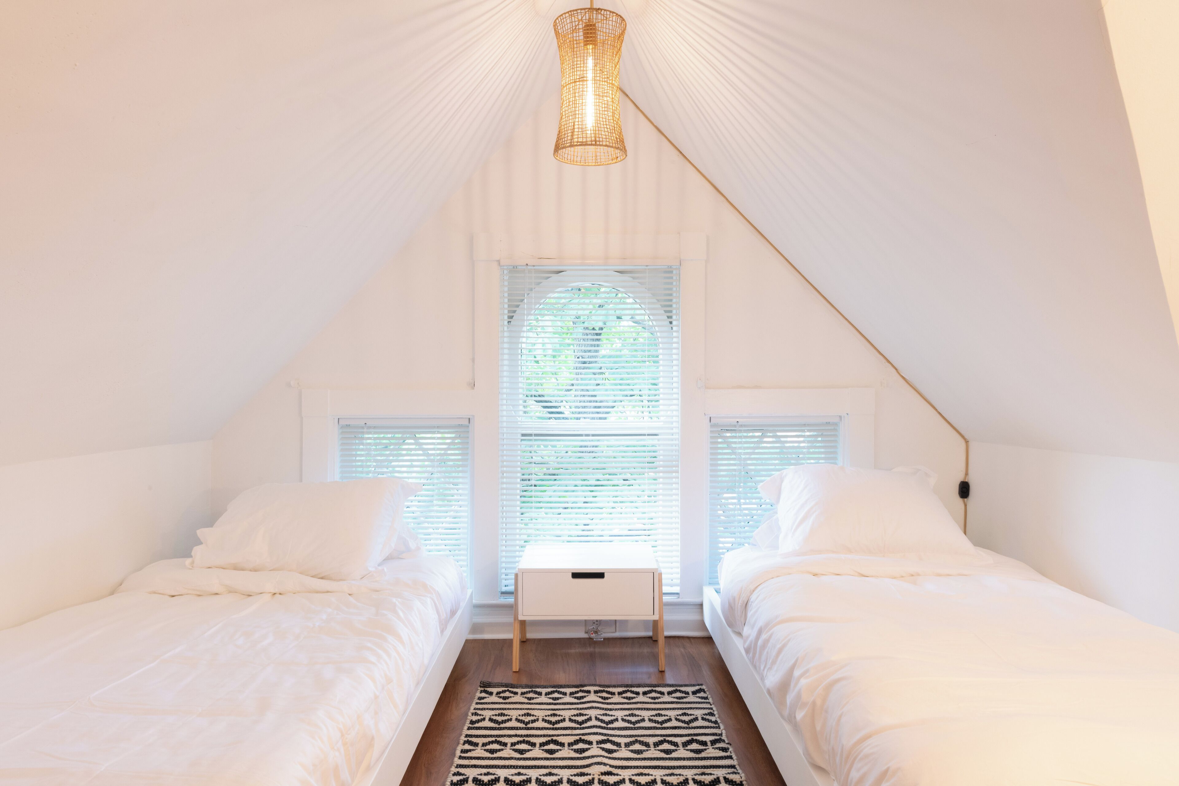 8 makuuhuonetta, työpöytä, silitysrauta/-lauta, ilmainen Wi-Fi