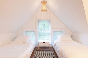 8 Schlafzimmer, Schreibtisch, Bügeleisen/Bügelbrett, kostenloses WLAN