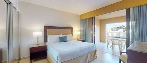 1 habitación, tabla de planchar con plancha y ropa de cama