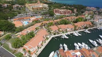 Marina/club náutico