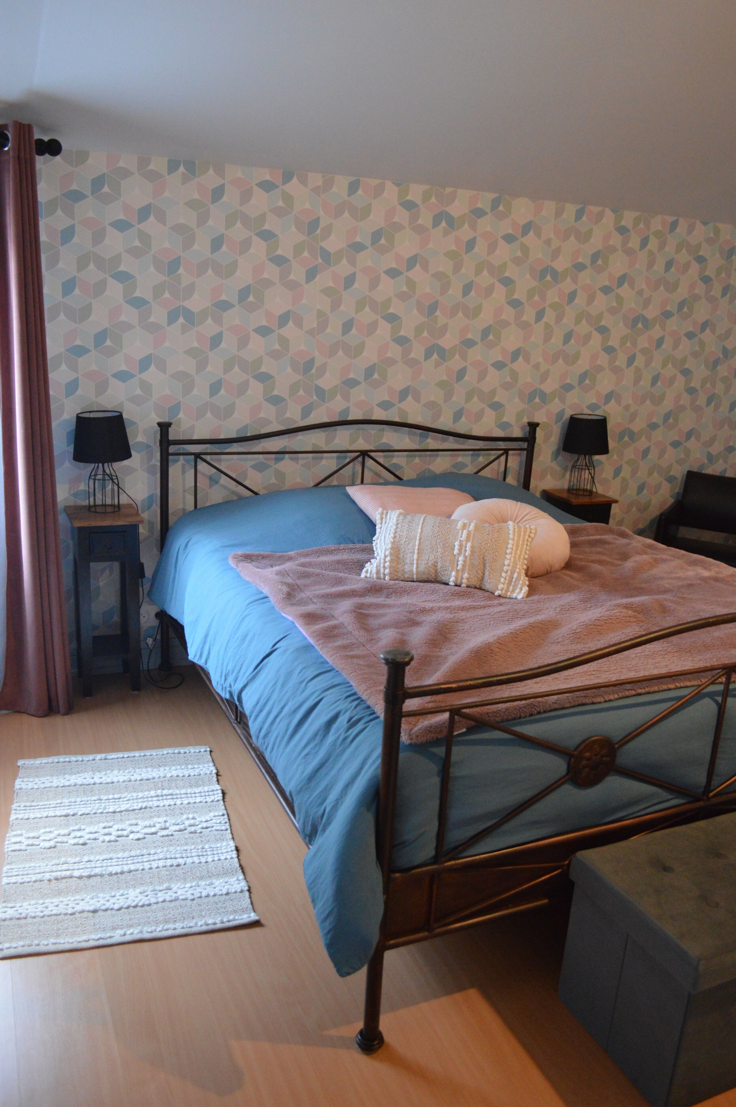 2 chambres, fer et planche à repasser, lit parapluie, Wi-Fi gratuit