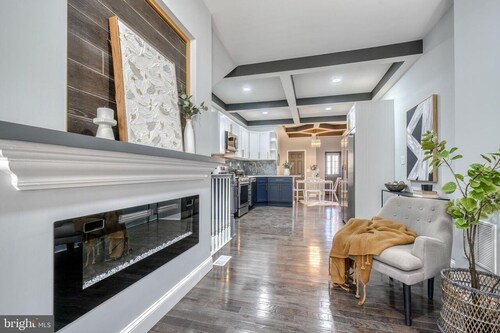 Living in Luxury .....
Where Sophistication meets Elegance