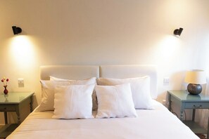 1 bedroom, iron/ironing board, internet