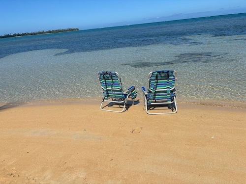 Family-Friendly Oasis Pool/beach 8 mins by car