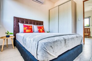 2 多间卧室、免费 WiFi、床单