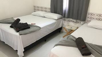 6 bedrooms, WiFi, bed sheets