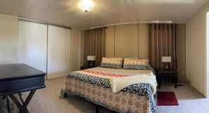 3 bedrooms, WiFi, bed sheets