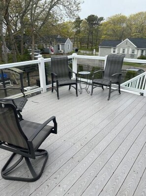 Property grounds - Beautiful 1 Bedroom Home Near Beaches (Barnstable)