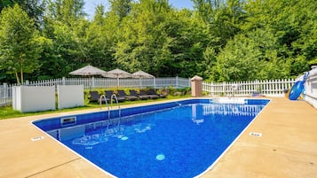 Seasonal outdoor pool