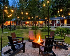 Fireplace - The Aurora Inn & Cottages (Bartlett)