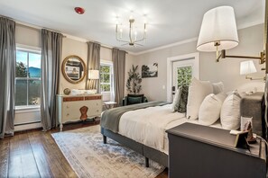 Classic Room, 1 King Bed, Non Smoking, Mountain View | View from room