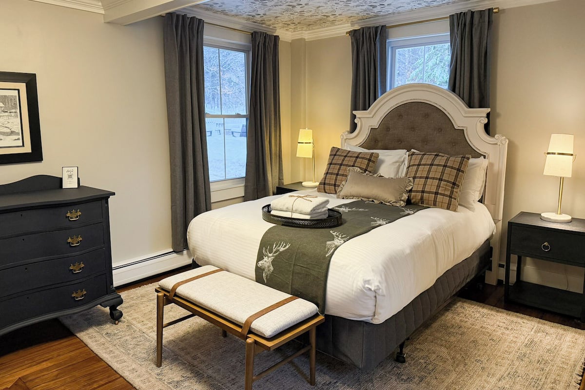 Premium bedding, free WiFi, bed sheets