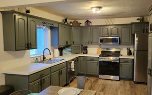 Fridge, microwave, oven, stovetop - Updated Higgins Cottage w/ AC - Walking Distance to Higgins & Boat Parking (Roscommon)