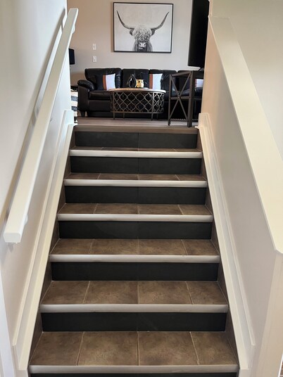 2 bedroom upper level of home in Grande Prairie 