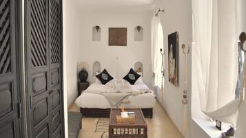 Suite superior | Ropa de cama de alta calidad, wifi gratis, ropa de cama