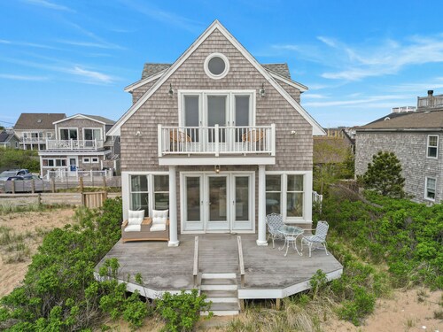 Seaside Serenity Retreat