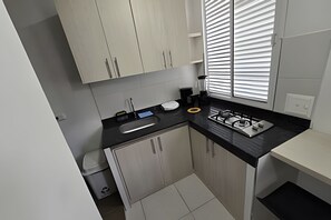 Apartment | Private kitchen - Apartaestudios San Fernando (Cali)