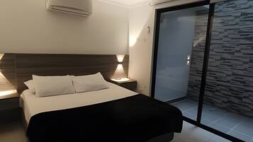 Apartment | 1 bedroom, blackout curtains, iron/ironing board, free WiFi