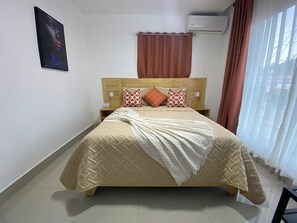 1 camera, Wi-Fi, lenzuola